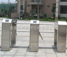亳州與淮南工廠出入口閘機(jī)設(shè)備解析 擺閘、三輥閘的應(yīng)用與選擇